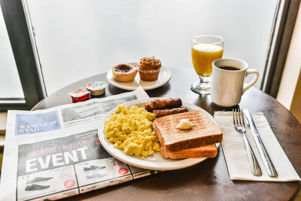 Comfort & Ambassador Bridge Hotel Windsor