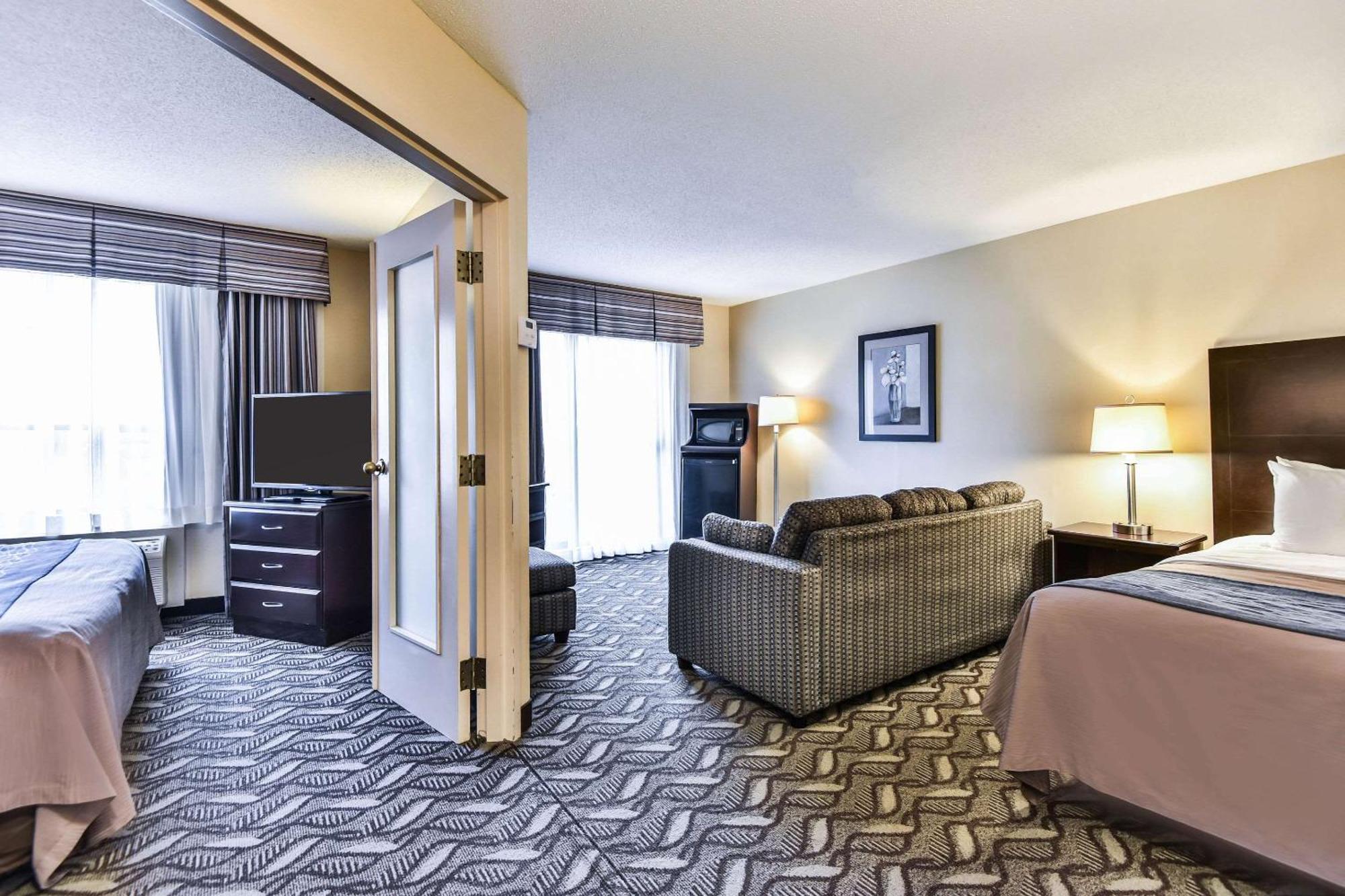 Hotel Comfort & Ambassador Bridge Windsor