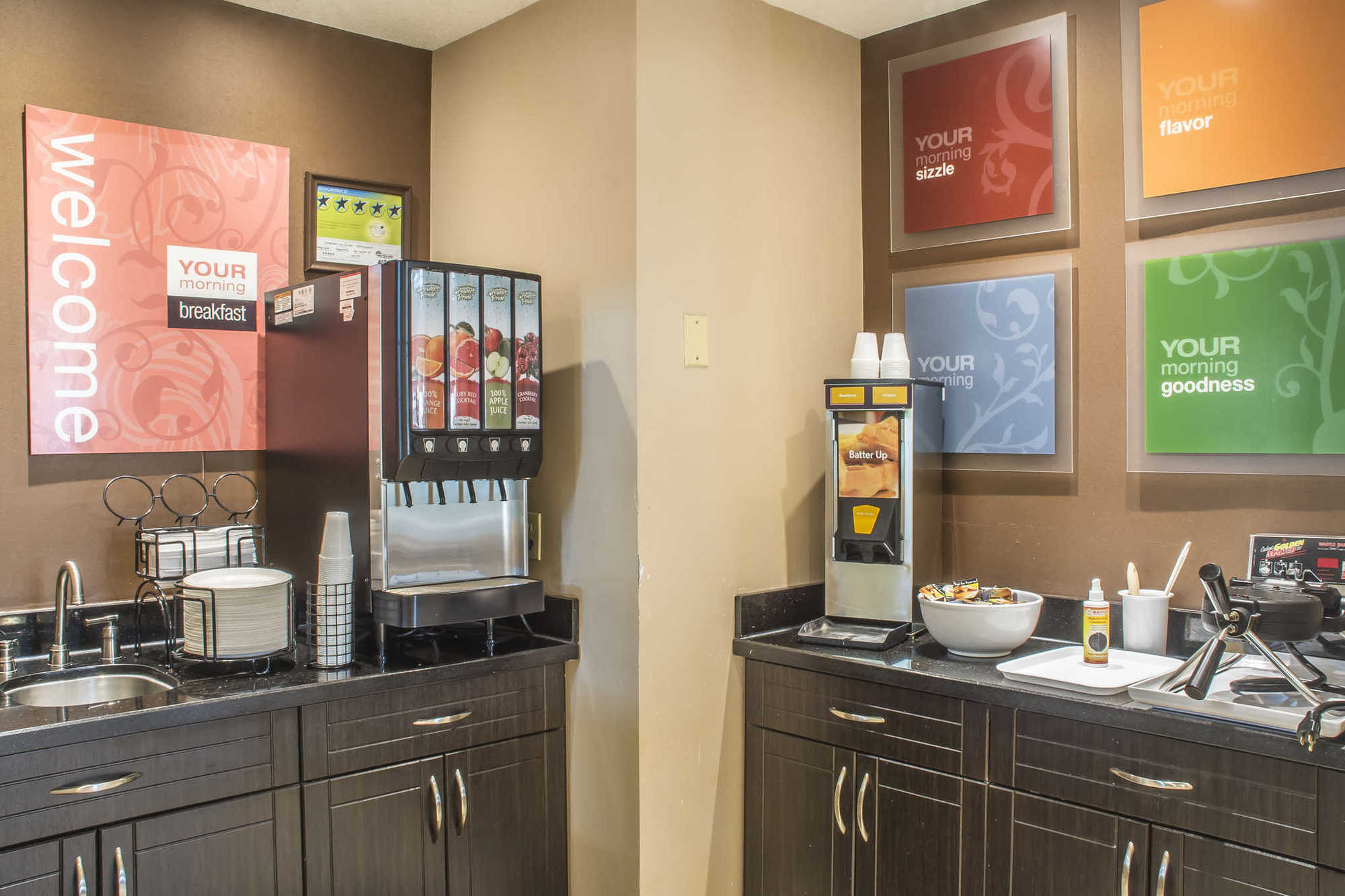 Comfort & Ambassador Bridge Hotel