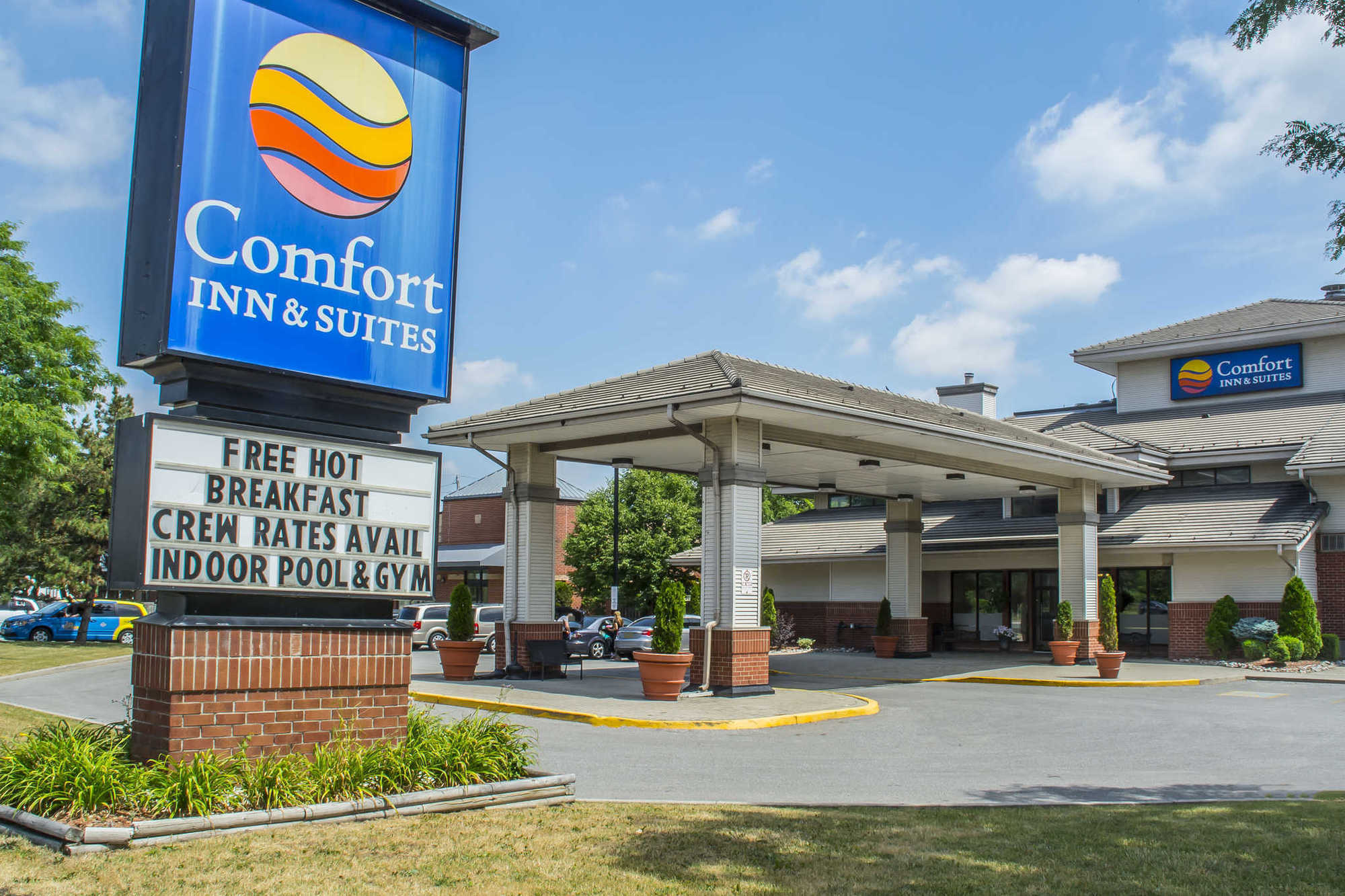 Comfort & Ambassador Bridge Hotel 3*