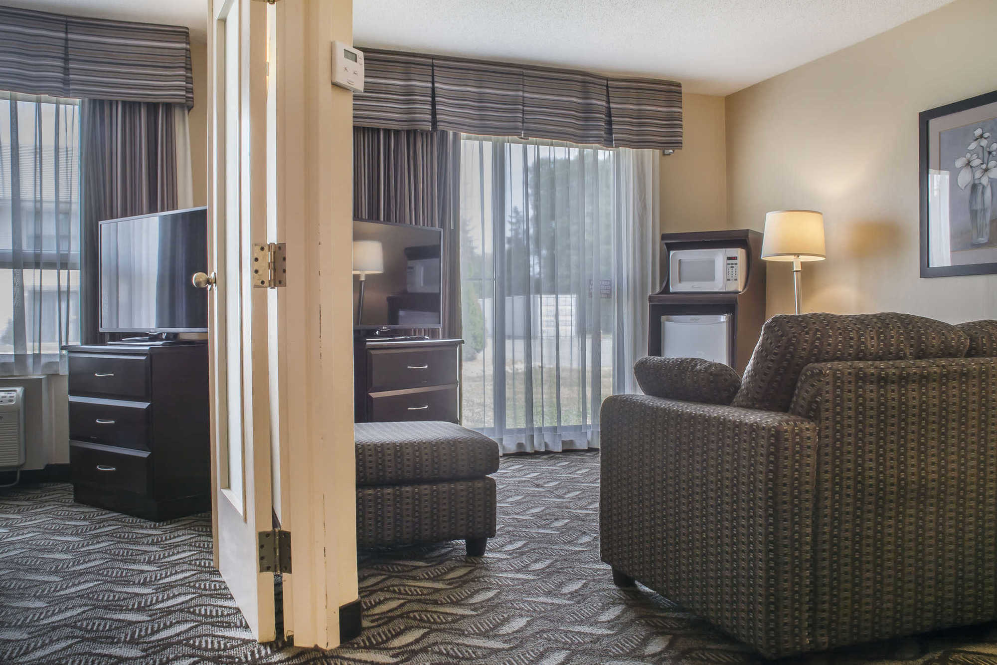 Comfort & Ambassador Bridge Hotel Windsor