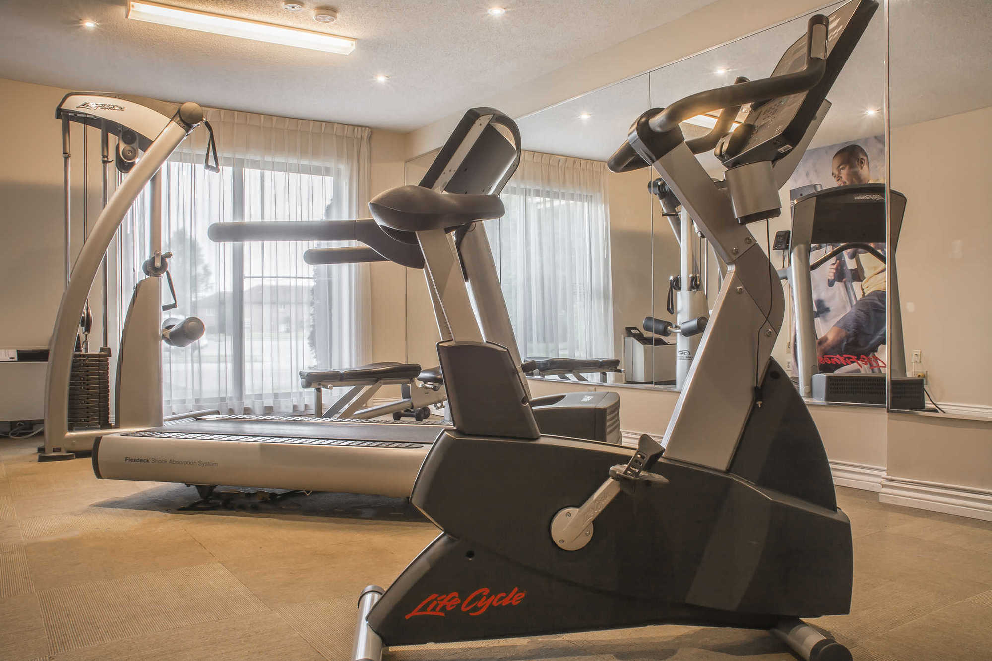 Comfort & Ambassador Bridge Hotel 3*
