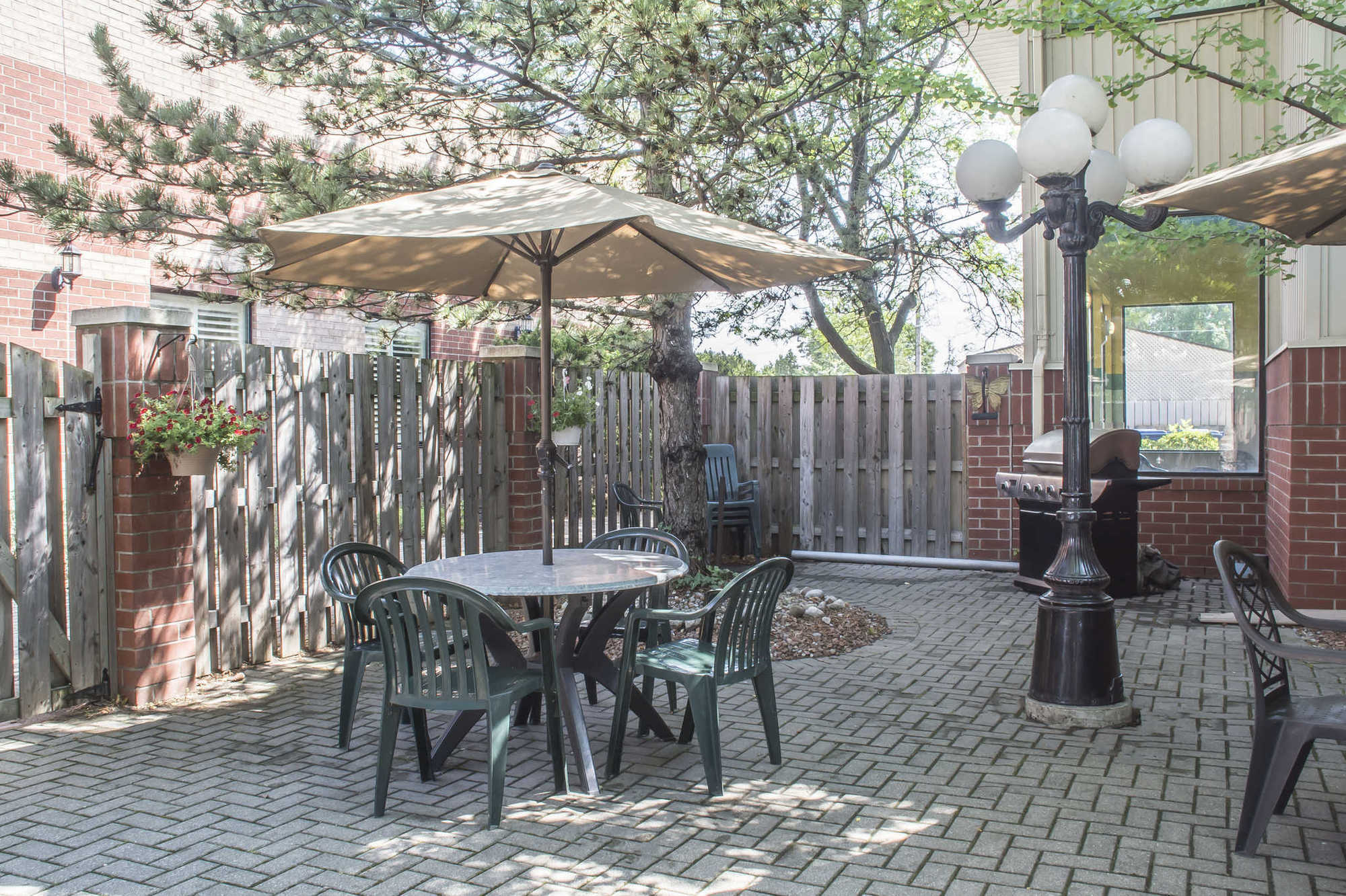 Comfort & Ambassador Bridge Hotel Windsor