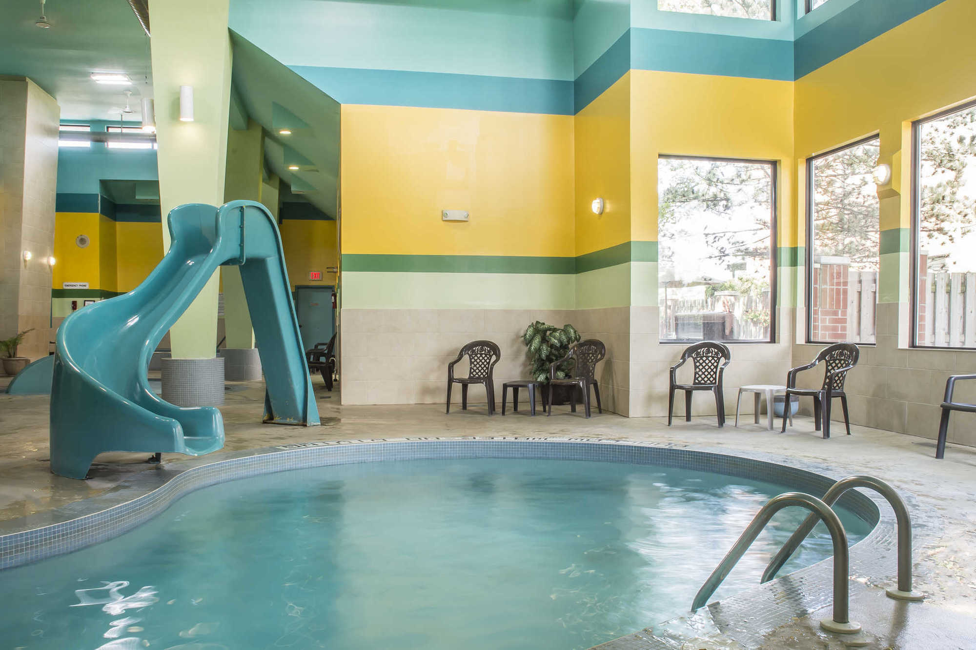 Comfort & Ambassador Bridge Hotel